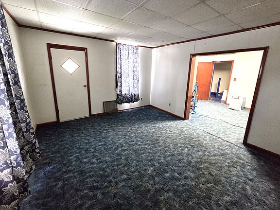 4th image of 646 Payson Ave