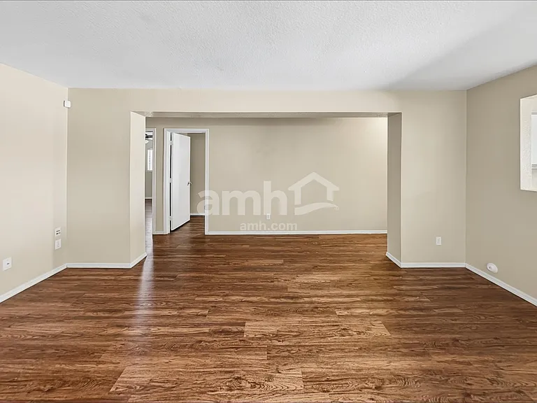 242 S Valle Verde — Photo 7