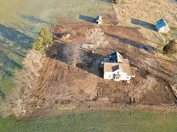 921 NE 140th Ave, Claflin, KS 67525