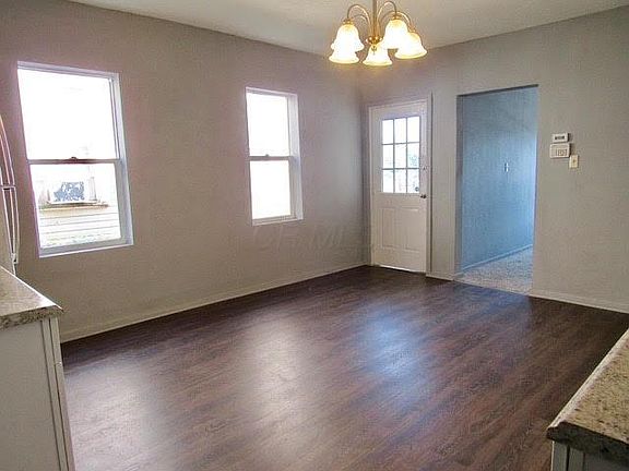 4th image of 318 Stanaford Pl