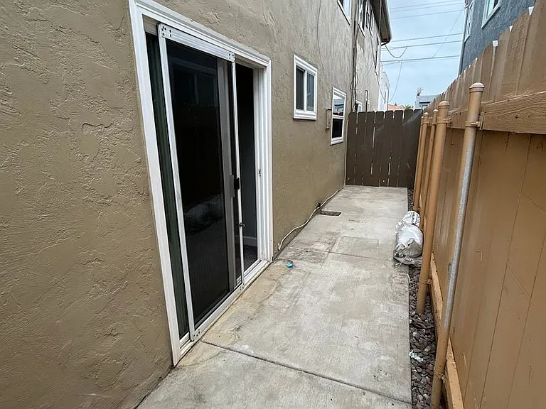 120-126 Date Ave — Photo 6