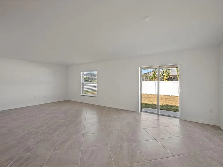 23234 Alaska Ave — Photo 3