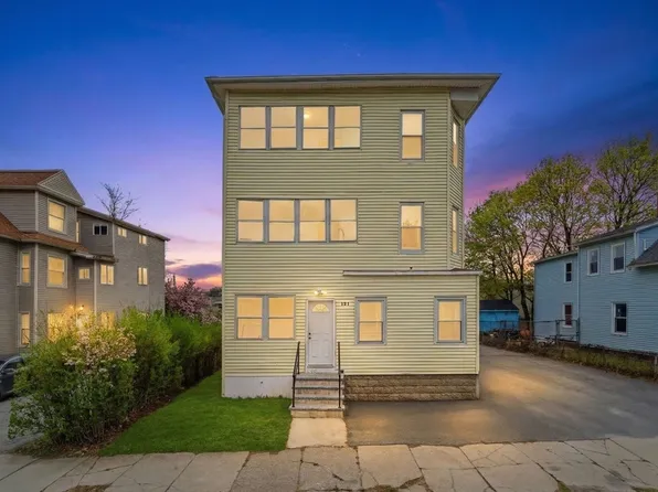 121 Winfield St, Worcester, MA 01602