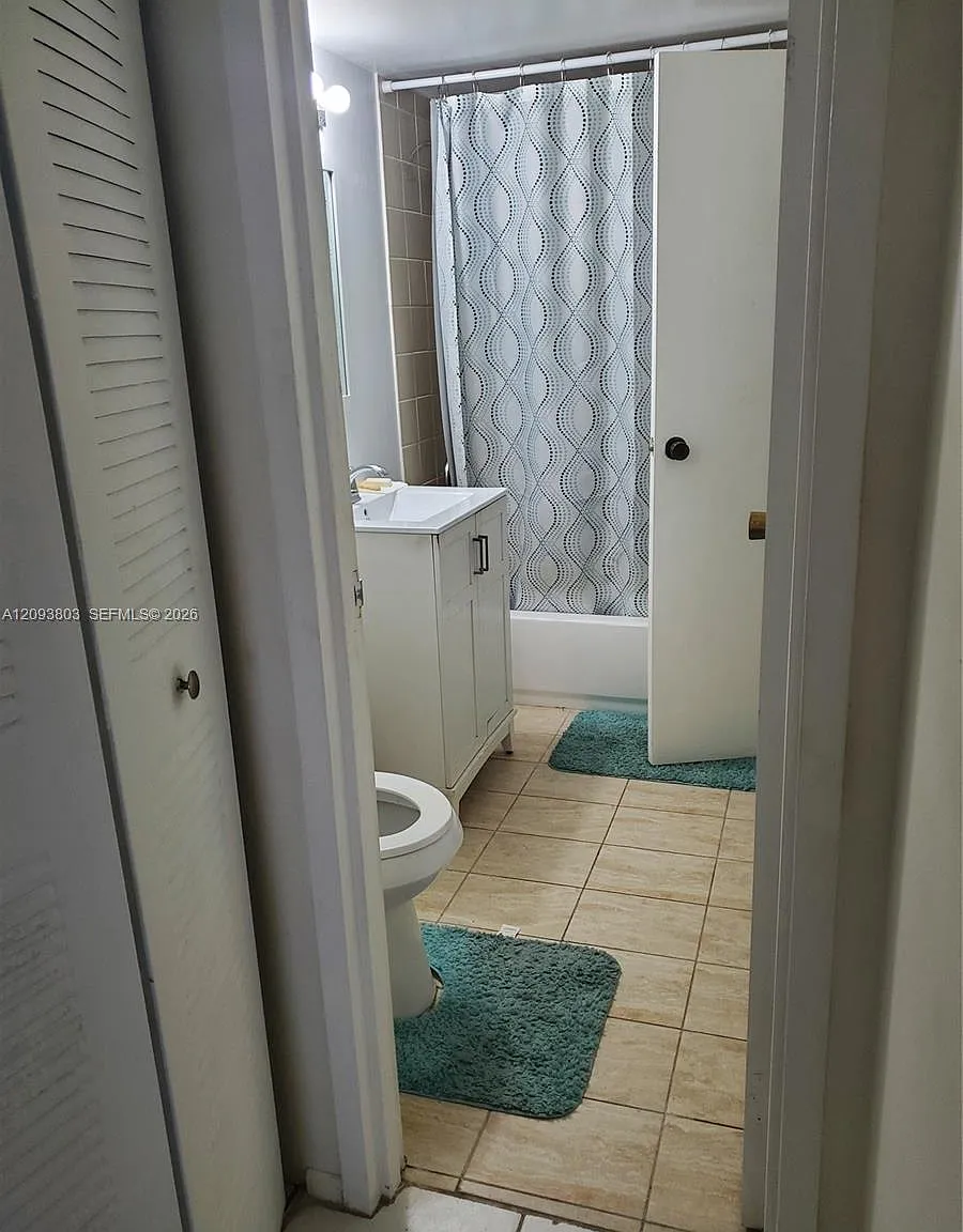 Cypress Chase Condo No 4 — Photo 4