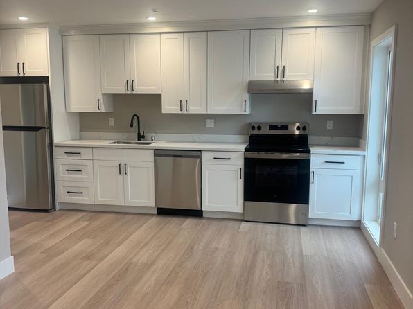 902 E Cotati Ave #902C