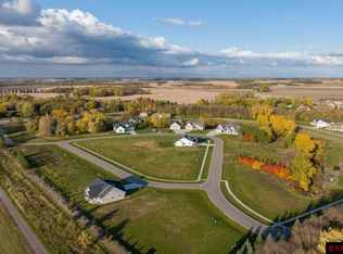 132 Butler Falls Rd, Mankato, MN 56001