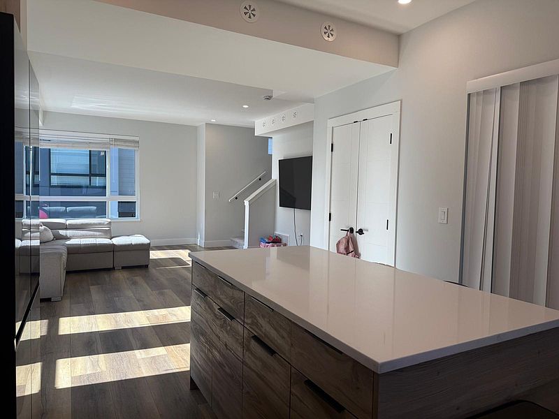 Abbotsford Townhouse for rent - 4 Bedrooms — photo 12
