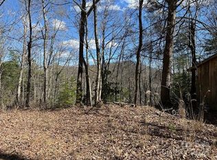 1154 State Rd, Flat Rock, NC 28731