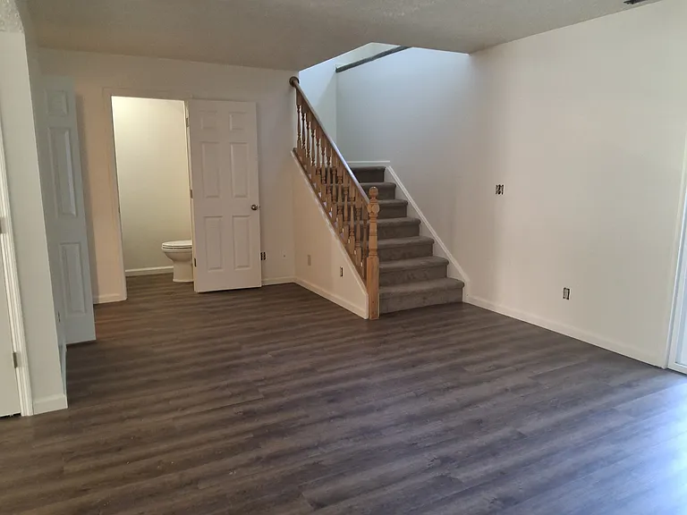 Braemar Townhouses — Photo 16