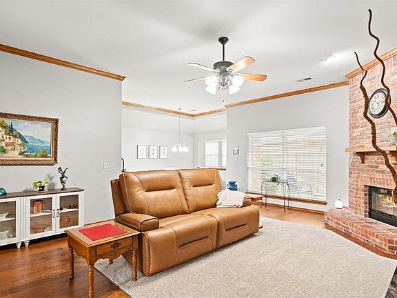 2nd image of 11201 Arbor Lake Dr
