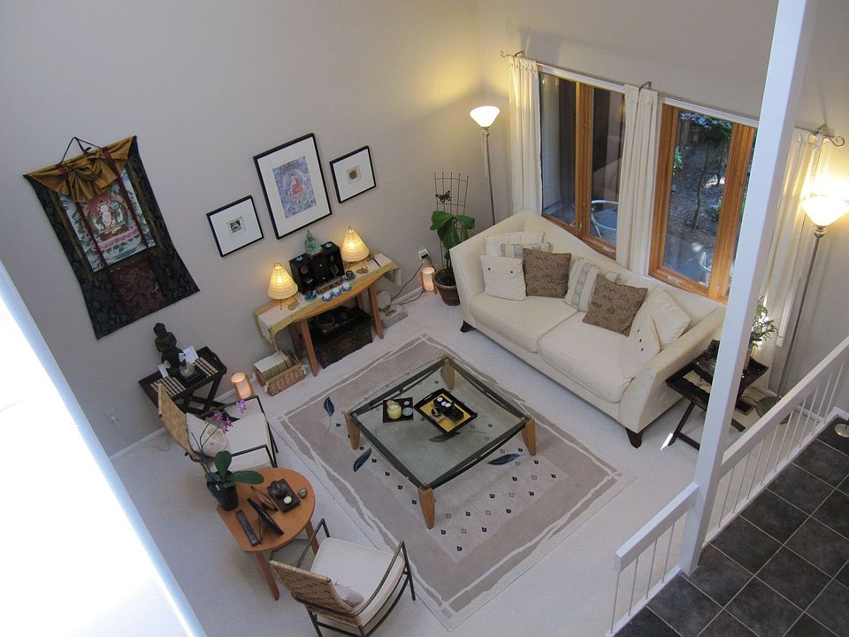 Main house/Living room