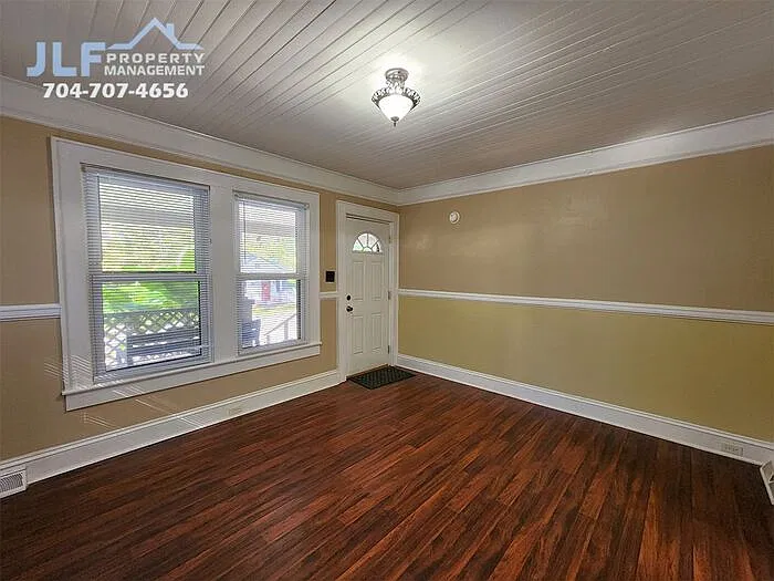 3 bed, 3.0 bath, 1769 sqft, $1,995 — Photo 3