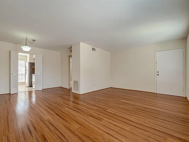 6402 Del Monte Dr #35 — Photo 11