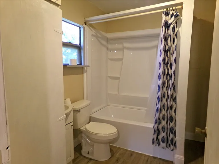 15251 W State Highway 29 — Photo 11