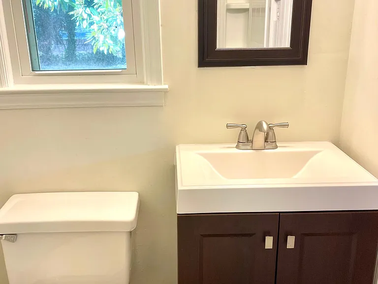 6524 Idlebrook Dr — Photo 11