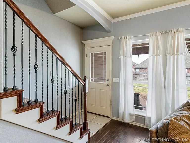 26545 Foxen Dr — Photo 13