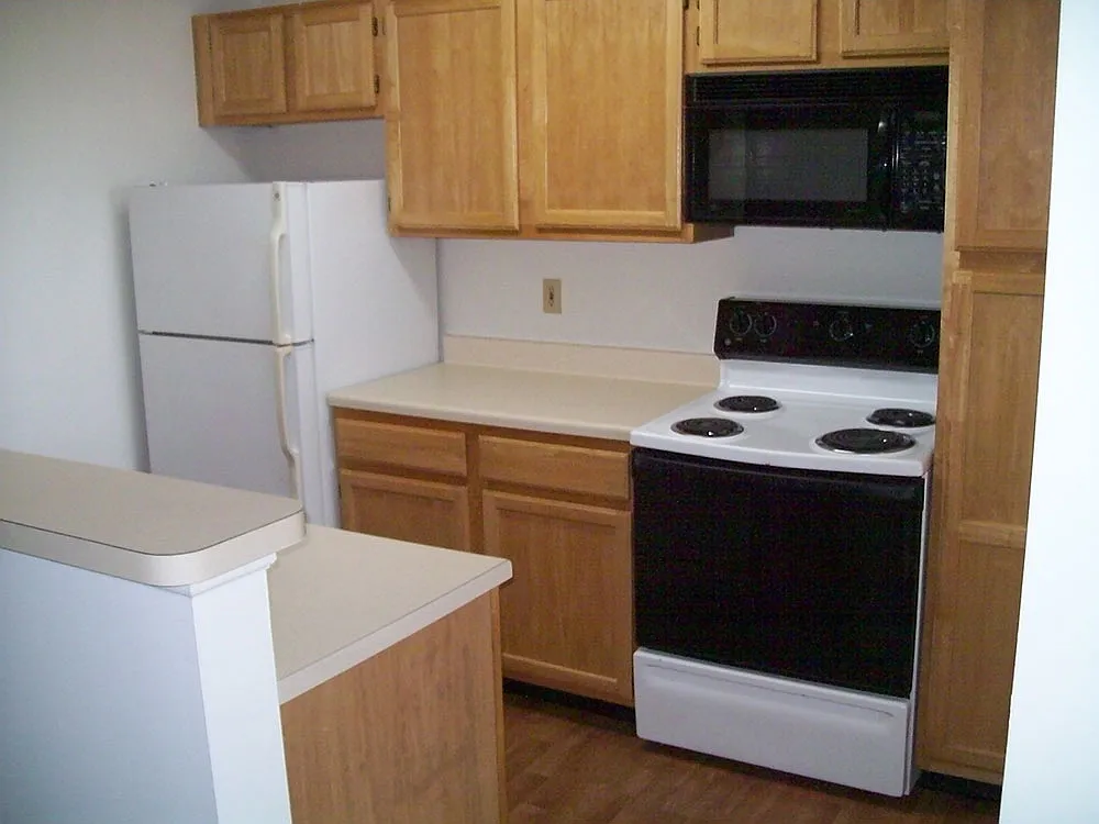 Patriot Pointe Apartments — Photo 1