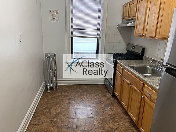 2nd image of 35-07 32nd St #Dc