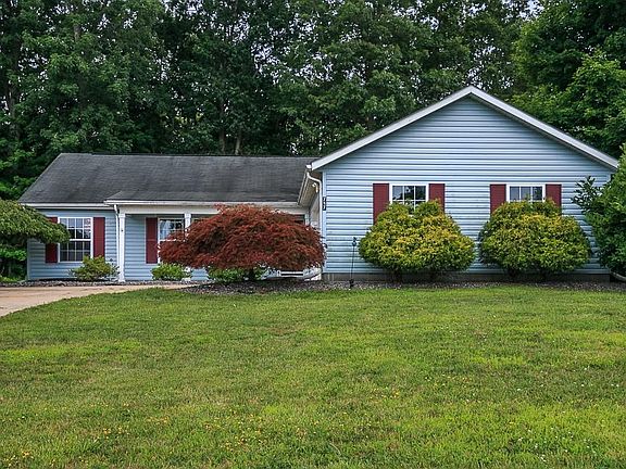 2nd image of 757 Sherwood Dr