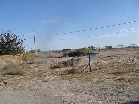 2nd image of 10187 Konya Pl