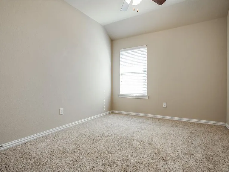 1120 Villa Paloma Blvd — Photo 19