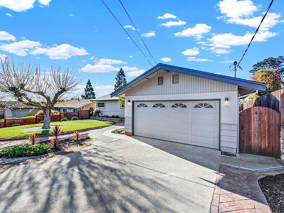 3rd image of 241 Blue Ridge Drive