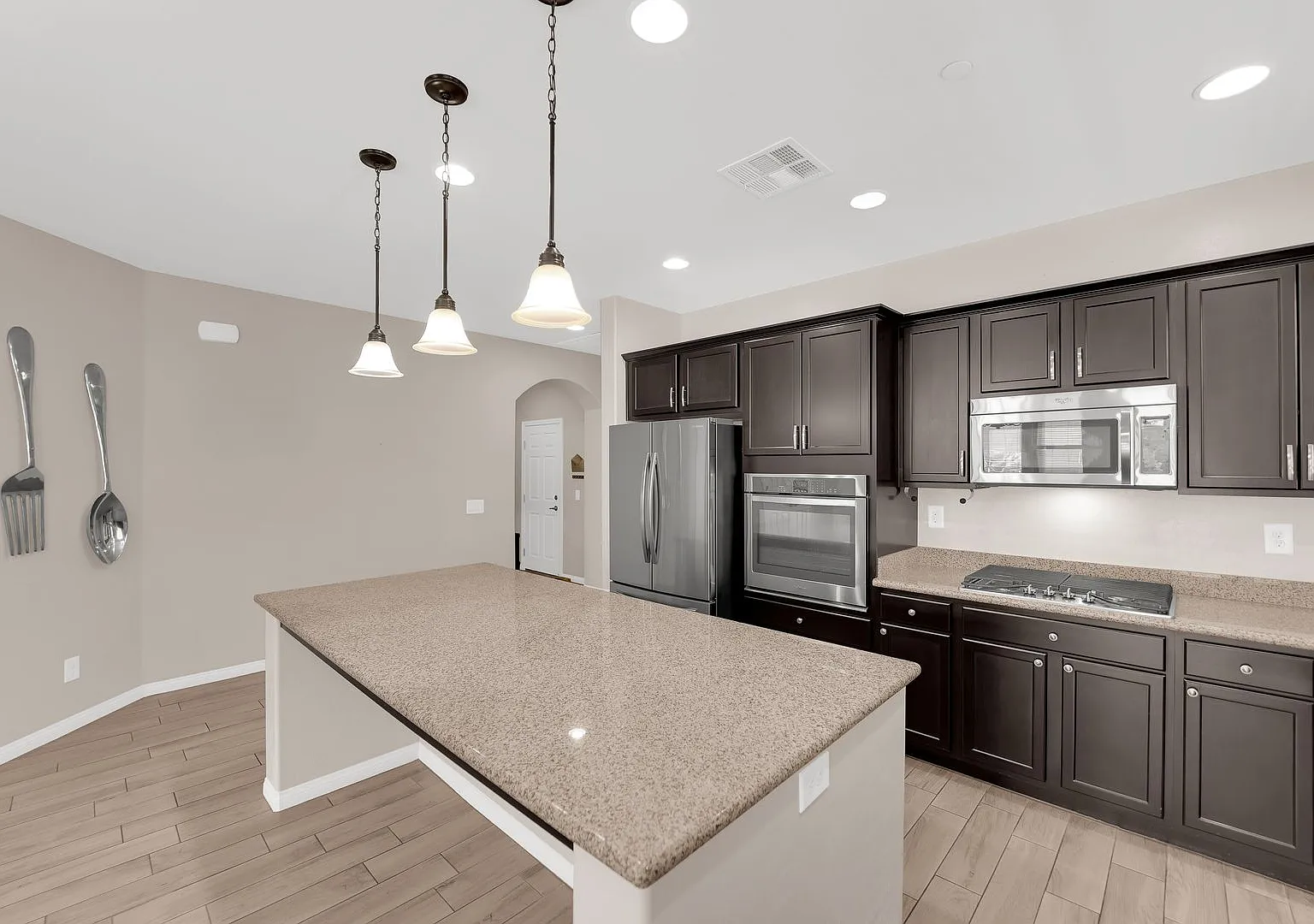 Gorgeous Single Story Home Located In Tuscany Community*Tons Of Upgrades*3 Large Bedrooms*Open Fl... — Photo 3