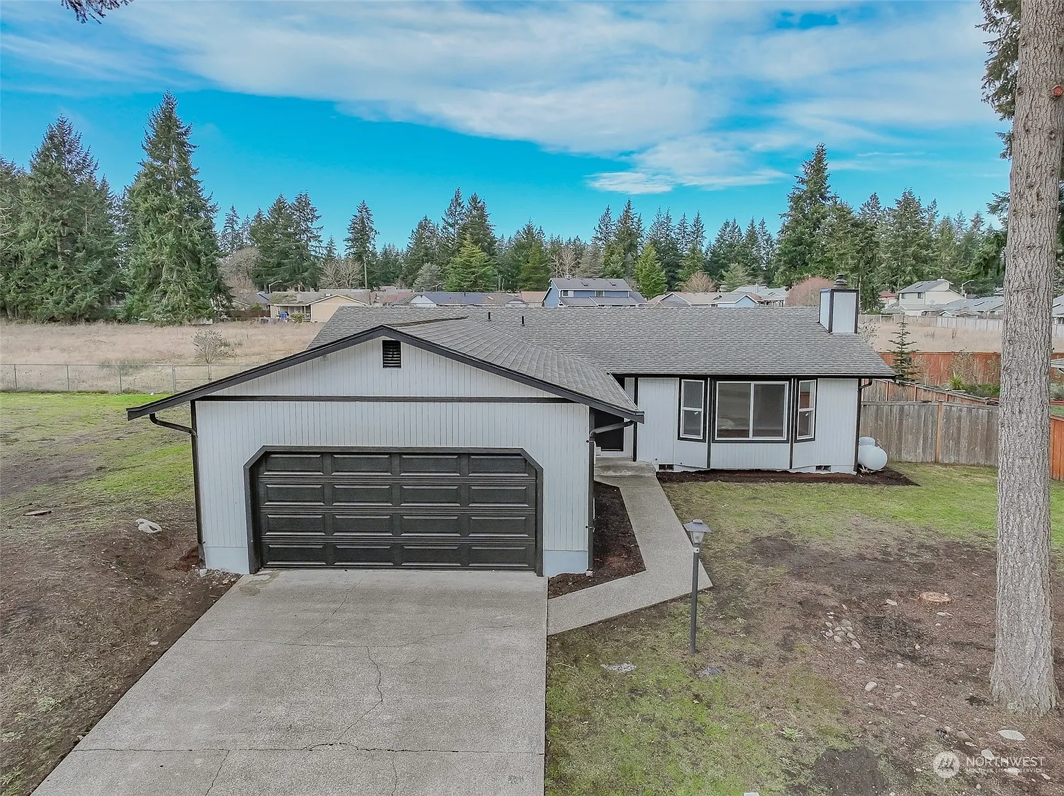 9132 Skokomish Way NE photo 1