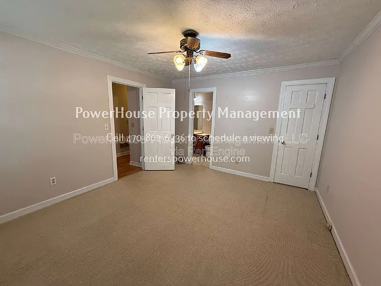 3209 Henderson Walk — Photo 8