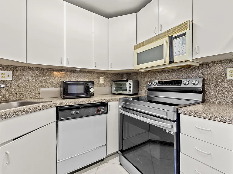 344 Piedmont Trl — Photo 16