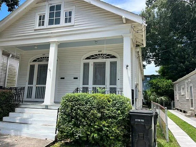 406 Hillary St — Photo 2