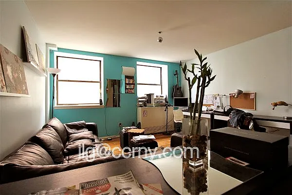 Rented by City Connections Realty | media 51