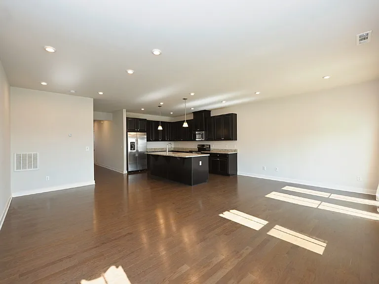 266 Dartmoor Pl — Photo 23