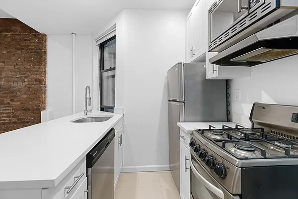 Rented by REAL New York | media 13