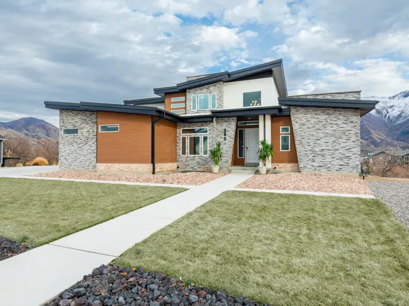 262 N Santa Fe Dr, Mapleton, UT 84664