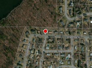 22 Longfellow Dr, Newburyport, MA 01950