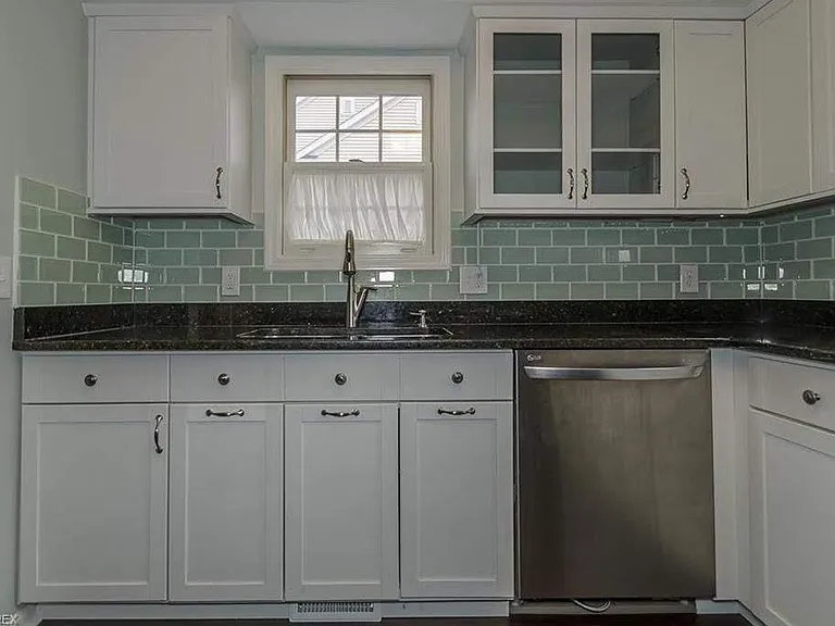 8317 Beacon Pl — Photo 4
