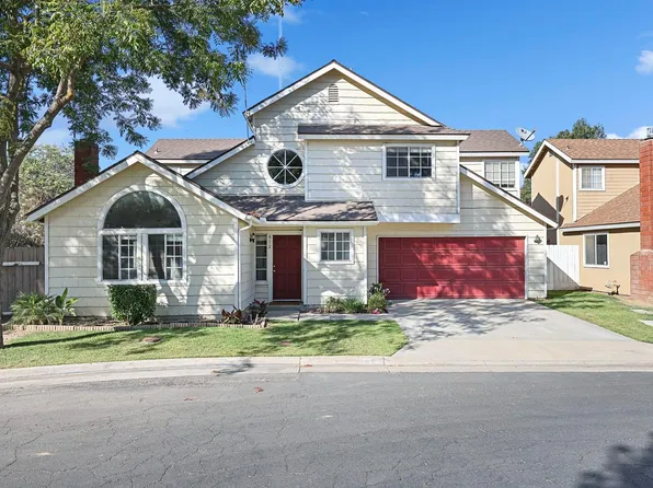 812 E Oakridge Ave, Visalia, CA 93292