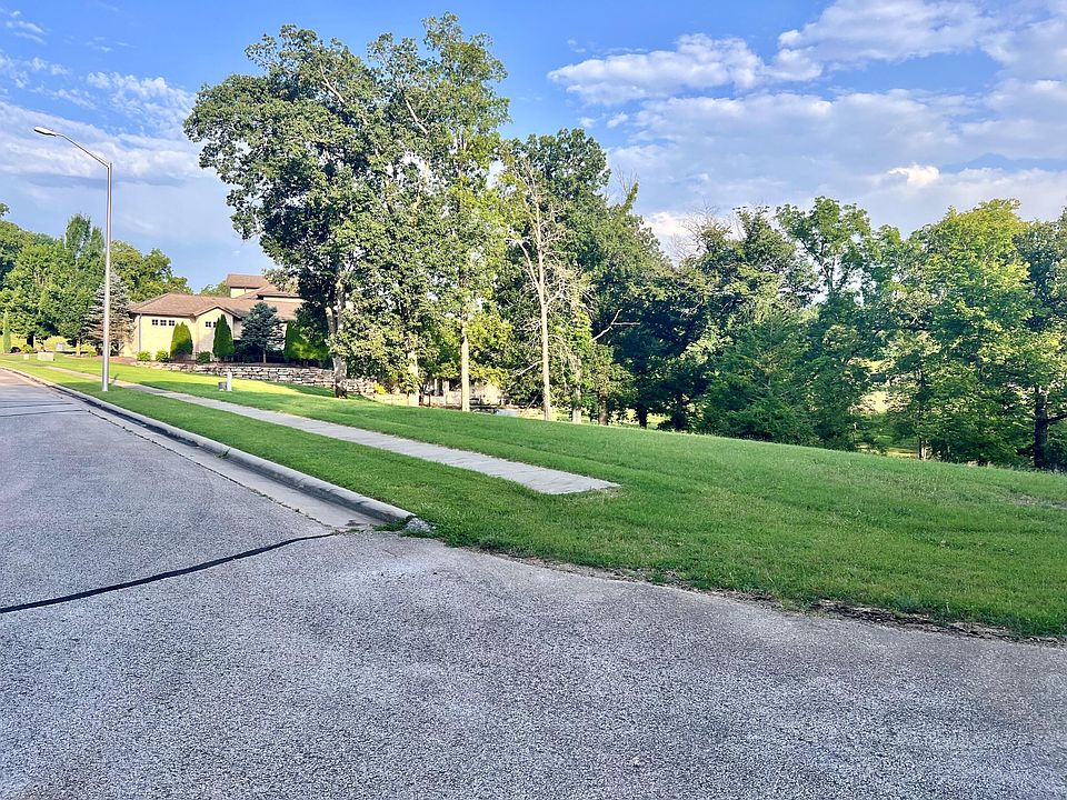 2nd image of 309 S Mumford Avenue