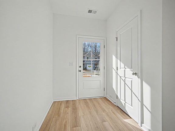 4th image of 126 Ironhorse Way Lot 4