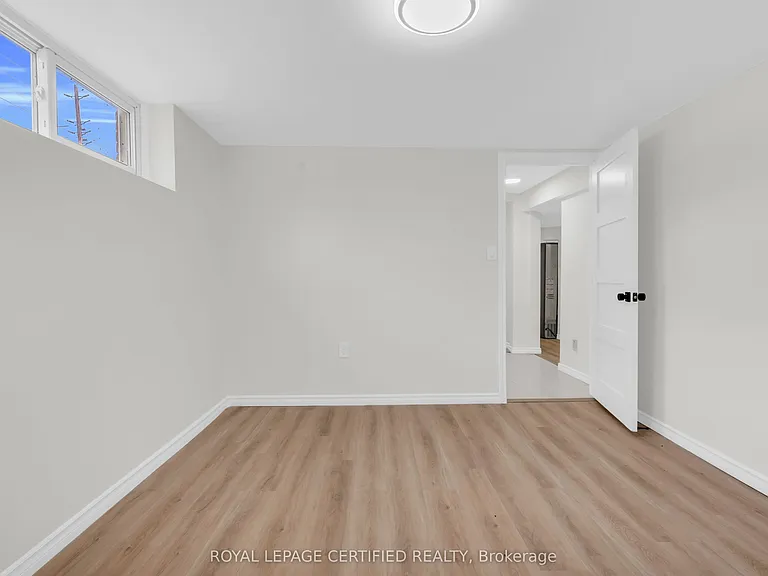 1398 Rebecca St — Photo 13
