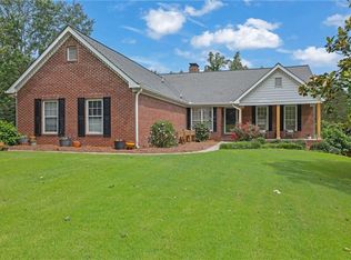 3992 Spot Rd, Cumming, GA 30040