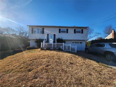 6 Capri Road, Centereach, NY, 11720