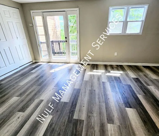 720 Benwood Ave — Photo 2