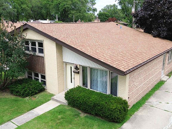 2nd image of 10107 S Lawrence Ct