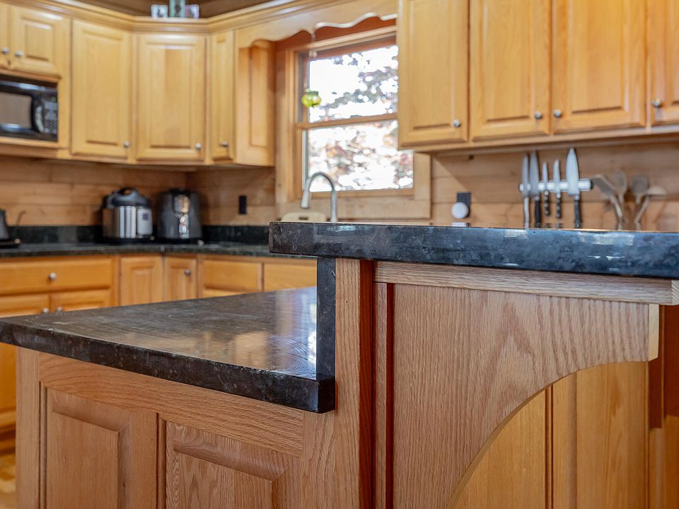 52nd image of 292 Log Cabin Ln