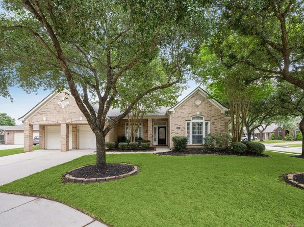 26311 Shady Walk Ln, Katy, TX 77494