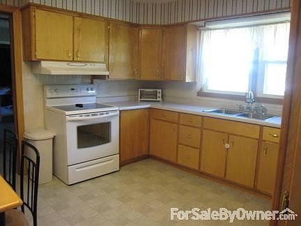 Kitchen ~ Eat-in