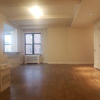 5th image of 211 W 106th St APT 10C