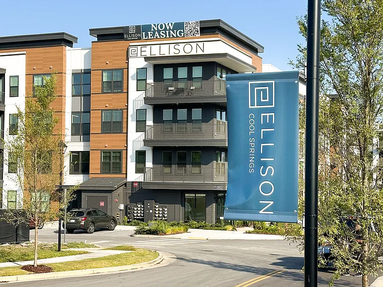 ELLISON COOL SPRINGS — Photo 9